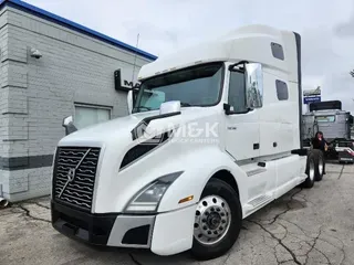 2020 VOLVO VNL64T760