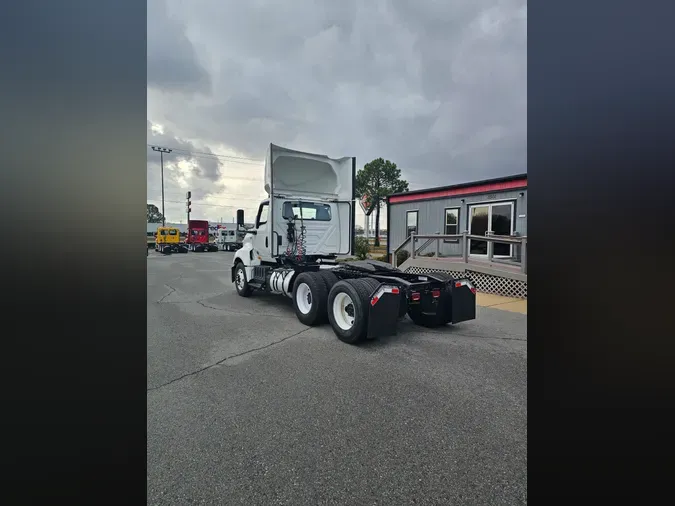 2018 NAVISTAR INTERNATIONAL LT625 DAYCAB T/A