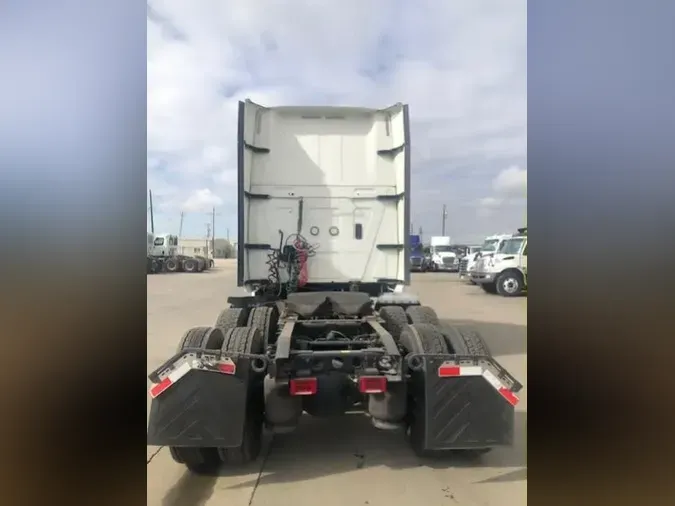 2019 NAVISTAR INTERNATIONAL LT625 SLPR CAB