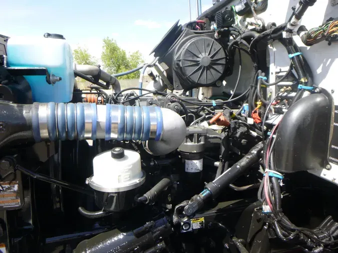 2019 Peterbilt 337