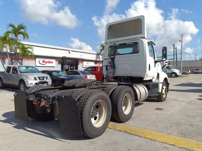 2018 NAVISTAR INTERNATIONAL LT625 DAYCAB T/A