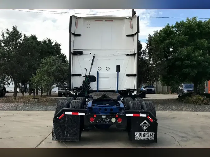 2020 INT LT625 6x4