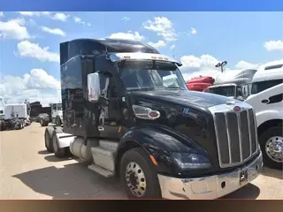 2017 PETERBILT 579