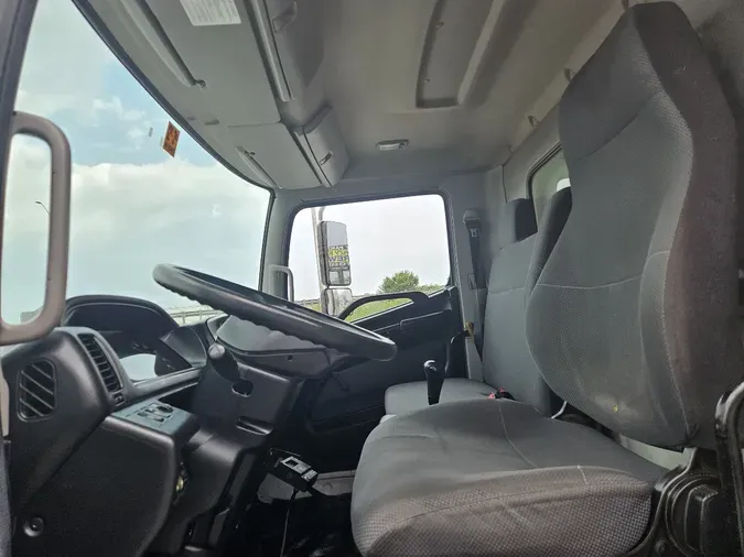 2016 HINO 338 Reefer