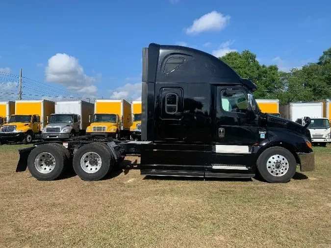 2020 Freightliner T12664ST