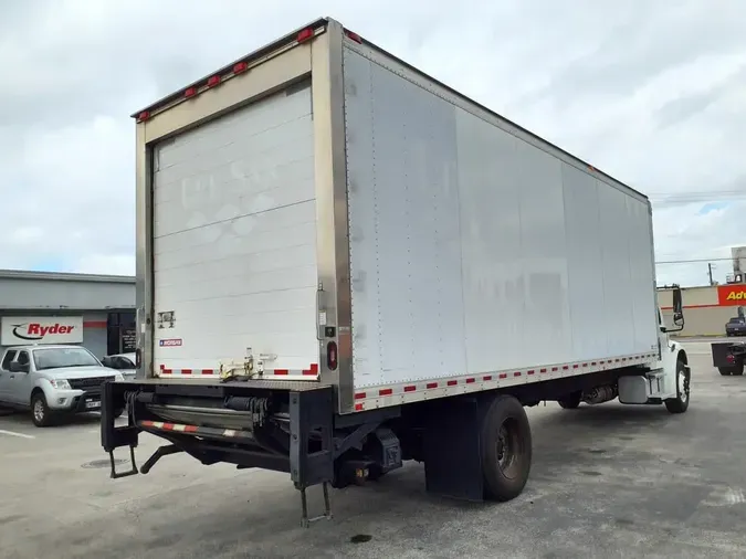2018 FREIGHTLINER/MERCEDES M2 106