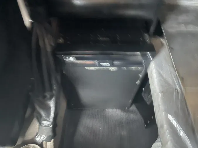 2022 Kenworth W900
