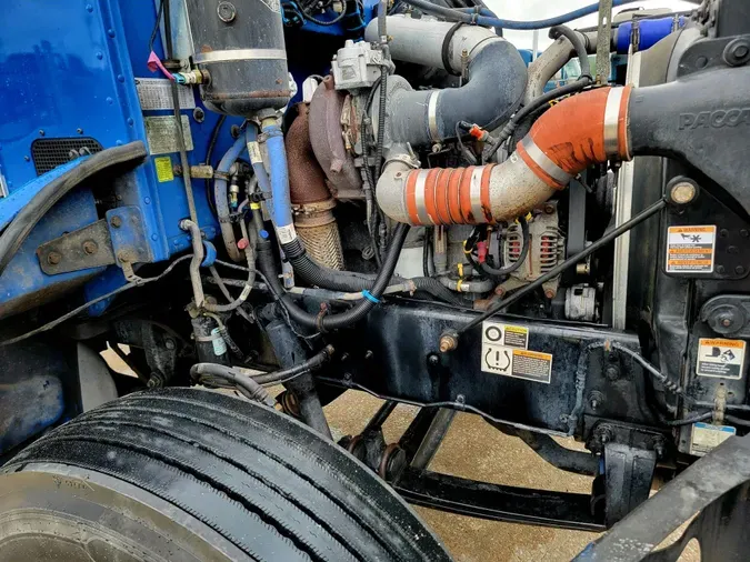 2021 Peterbilt 337