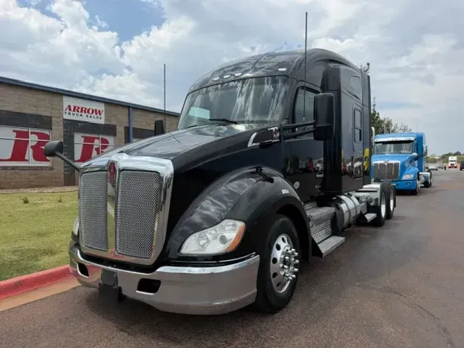 2022 KENWORTH T68093ffcdfc0b20d97d7ee9bf71feb102eb