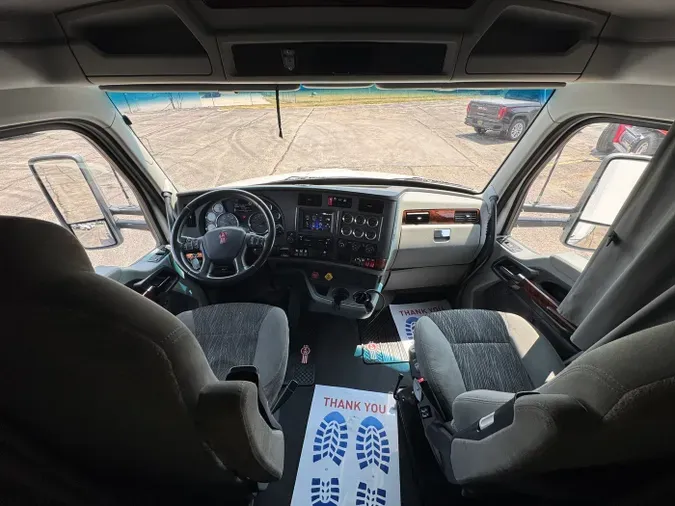 2022 Kenworth T680