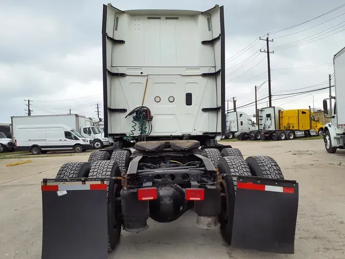 2020 NAVISTAR INTERNATIONAL LT625 SLPR CAB