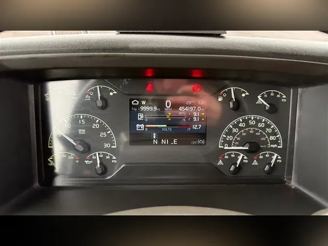 2022 VOLVO VNL64T860