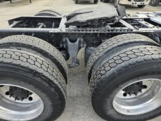 2021 International LT625