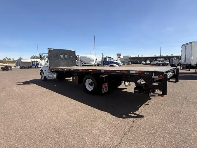 2019 Peterbilt 330