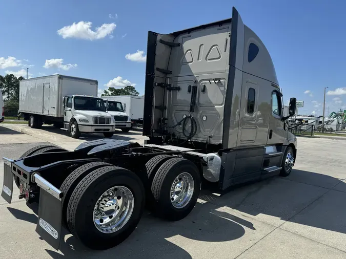 2021 Freightliner PT126SLP