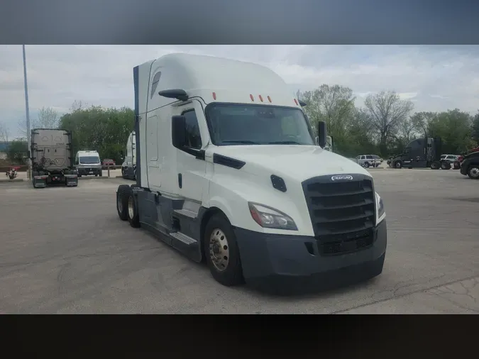 2021 Freightliner Cascadia9411a7eb701af626b68e5f40bf94ef68