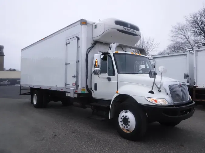 2017 NAVISTAR INTERNATIONAL 4300