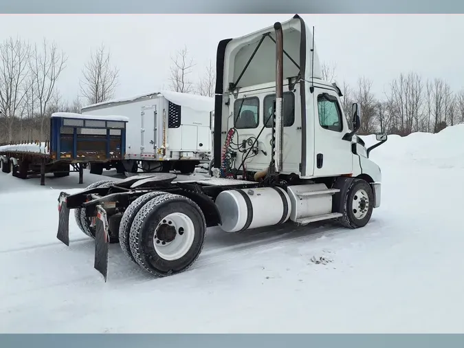 2019 FREIGHTLINER/MERCEDES NEW CASCADIA 116