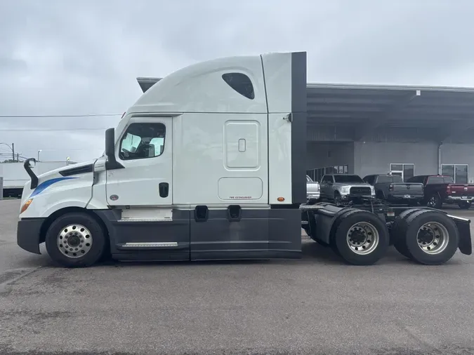 2021 Freightliner Cascadia