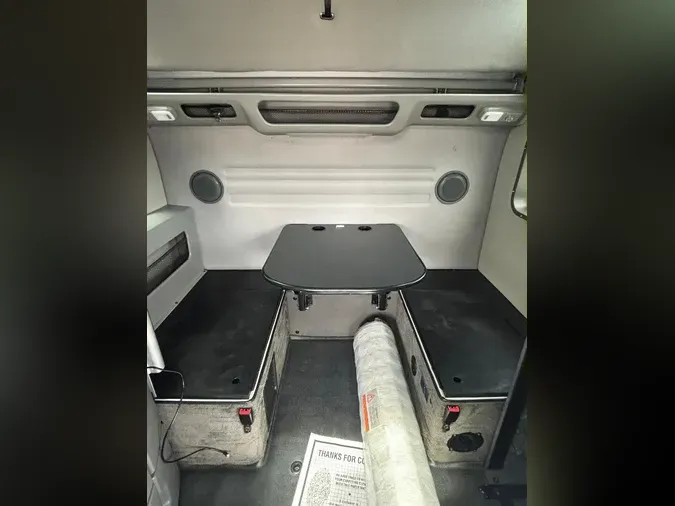 2022 VOLVO VNL64T860