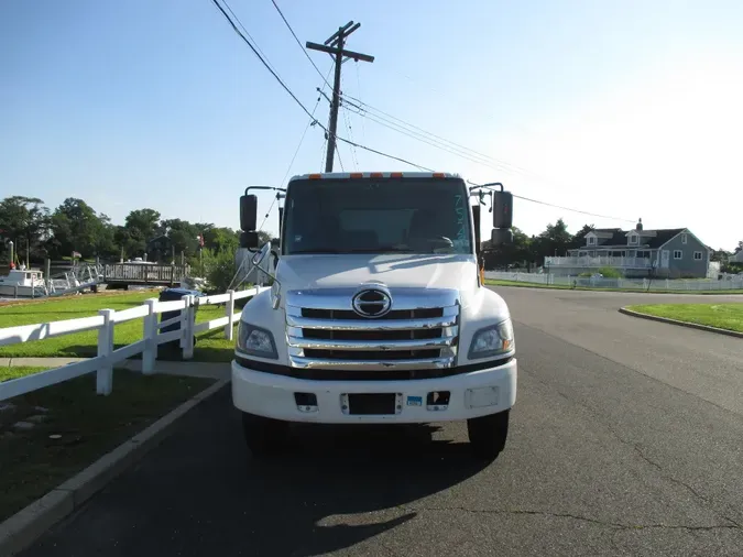 2018 HINO 338
