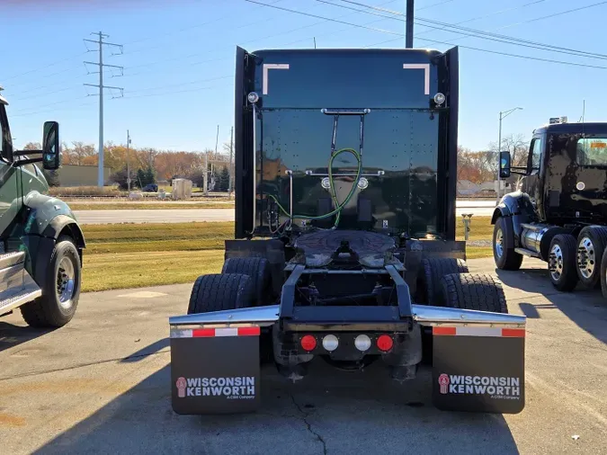 2022 Kenworth T680