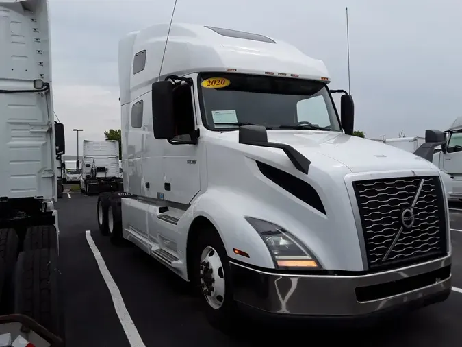 2020 VOLVO VNL64T-760