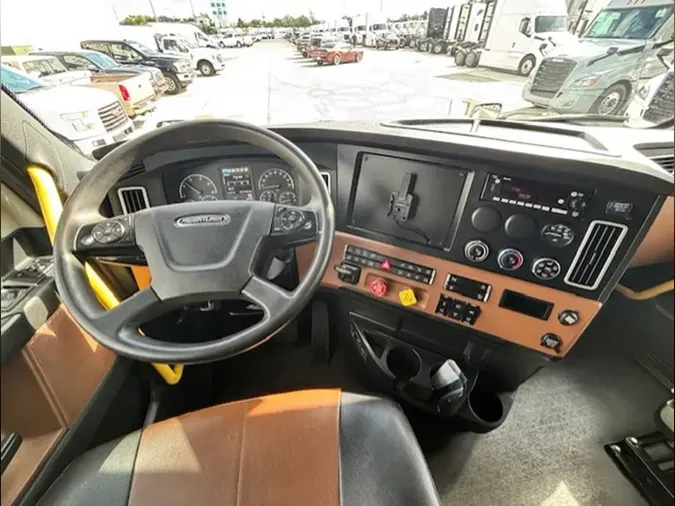 2023 Freightliner Cascadia 126