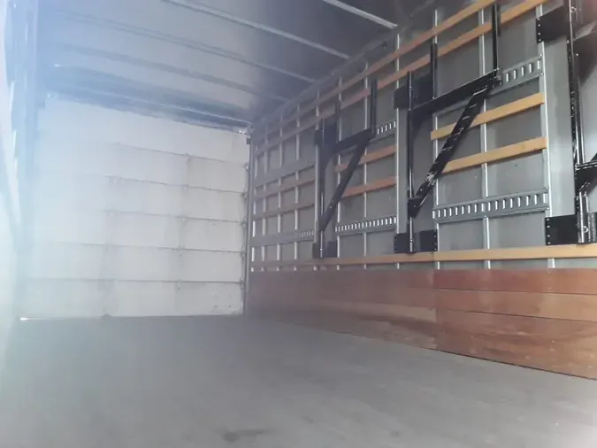 2020 FREIGHTLINER/MERCEDES M2 106