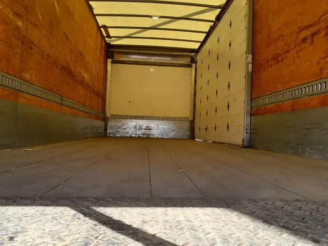 2019 FREIGHTLINER/MERCEDES M2 106