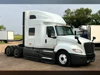 2021 INT LT625 6x4