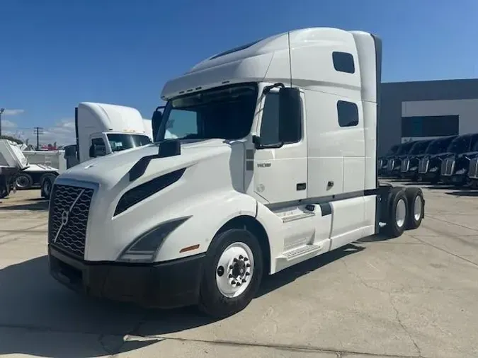 2022 Volvo VNL64T7609427ebde84bdfa18178130926713343d