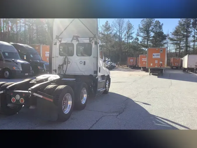 2019 Freightliner Cascadia