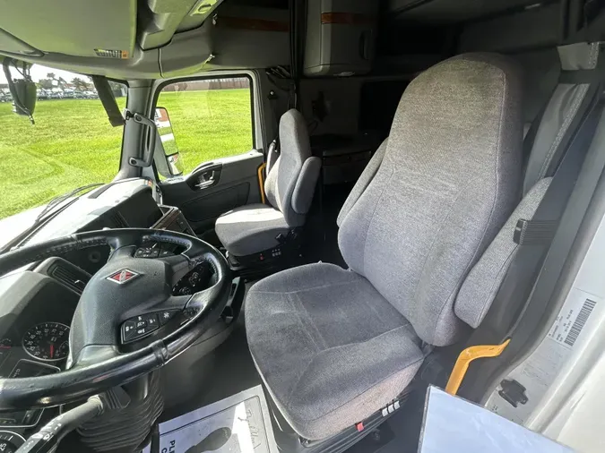 2022 International LT625