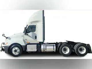 2021 International LT625