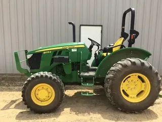 2019 John Deere 5075E