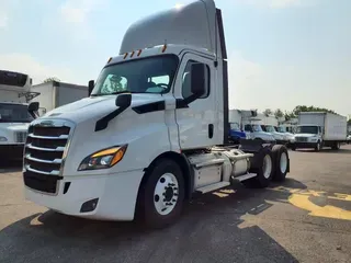 2018 FREIGHTLINER NEW CASCADIA 116