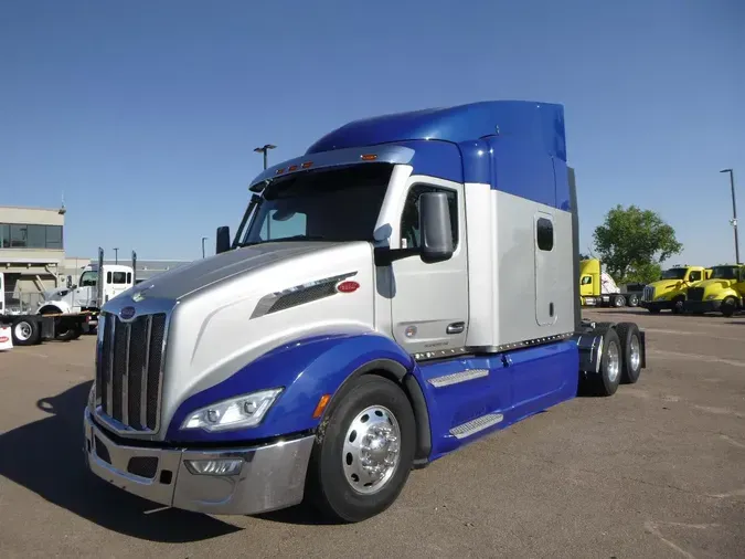 2022 Peterbilt 579943194be5b45d8a7978cb1e677521ffe