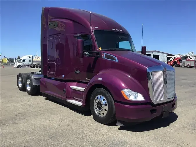 2022 KENWORTH T68094360354d3ac483af8a9fe2d63aac66d