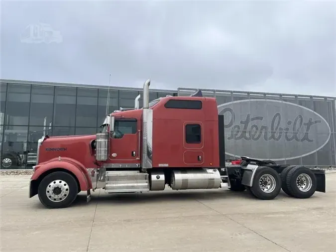 2018 KENWORTH W900