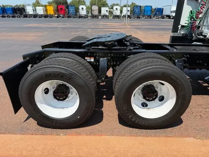 2022 FREIGHTLINER CA126