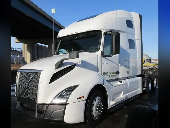 2021 VOLVO VNL64T760943e1ea04354e077554731e29f7515d0