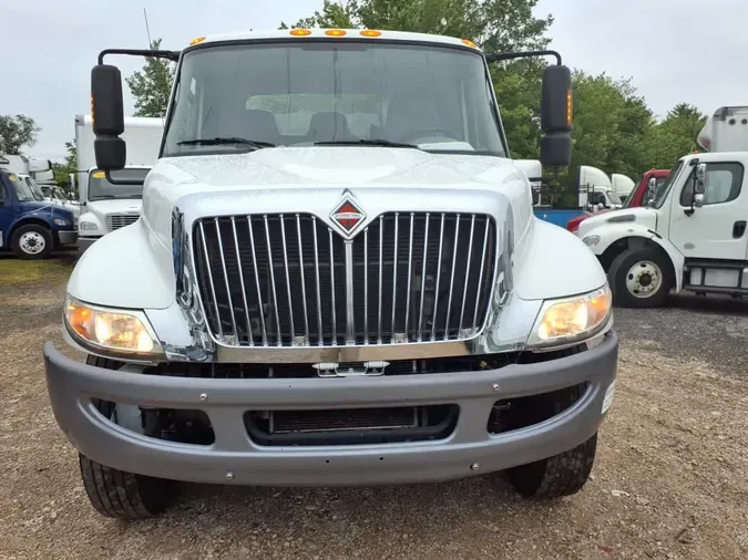 2019 NAVISTAR INTERNATIONAL 4300