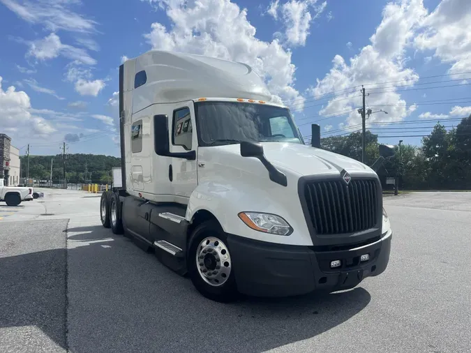 2021 International LT625