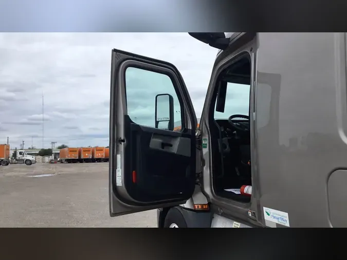 2021 Freightliner Cascadia