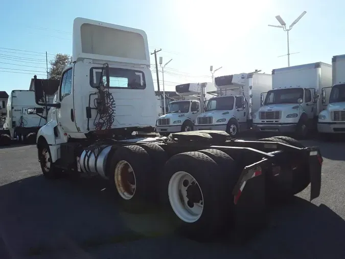 2019 NAVISTAR INTERNATIONAL LT625 DAYCAB T/A