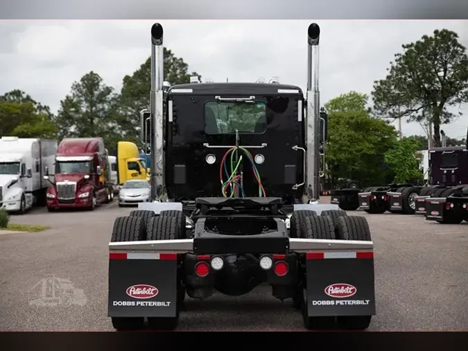 2025 PETERBILT 589