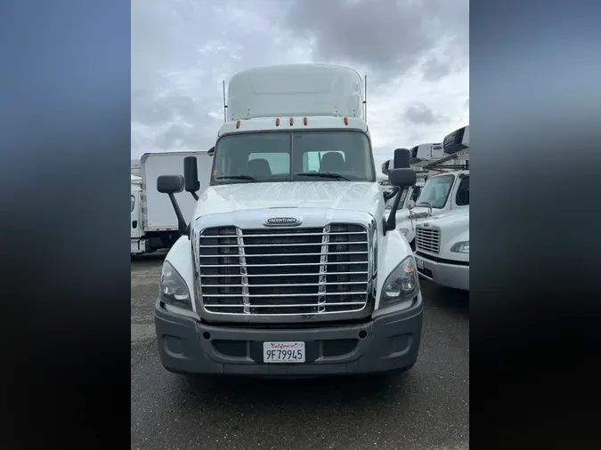 2018 FREIGHTLINER/MERCEDES CASCADIA 125