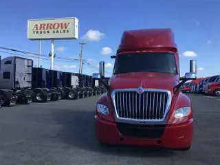 2022 INTERNATIONAL LT625