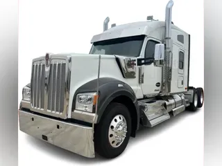 2023 Kenworth W990